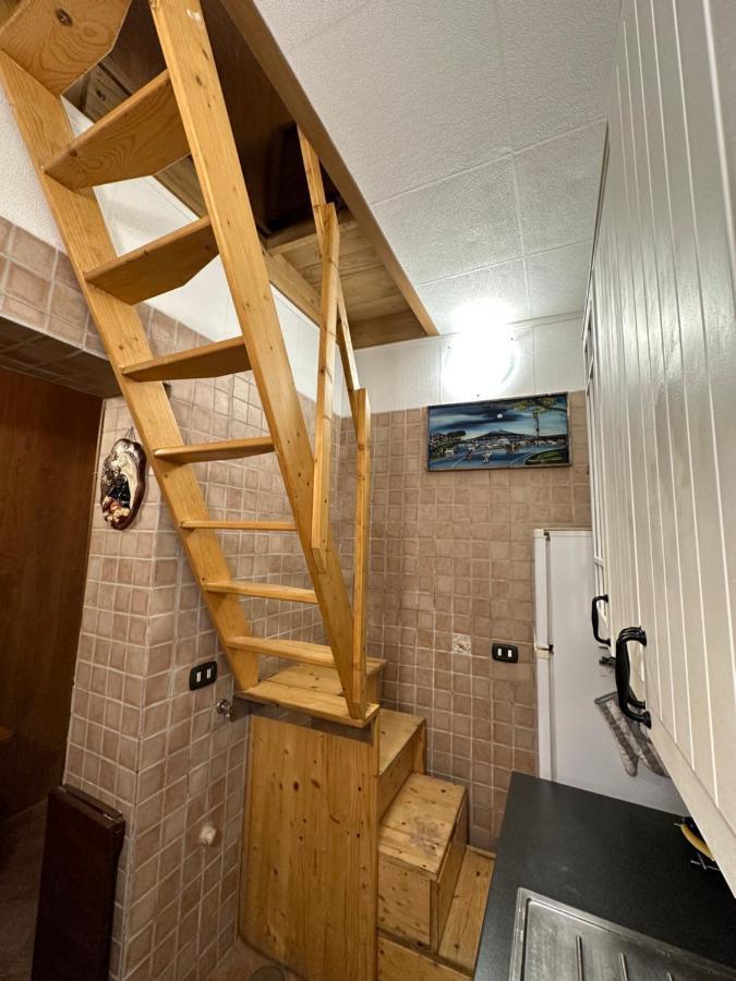 Tiny House - Spaccanapoli Nápoles Exterior foto